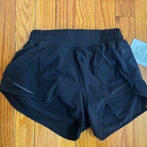 Lululemon Hotty Hot Low-Rise Lined Shorts 2.5"